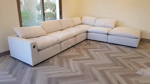 Modern Sectional Sofa in Light Beige. (6 pieces)