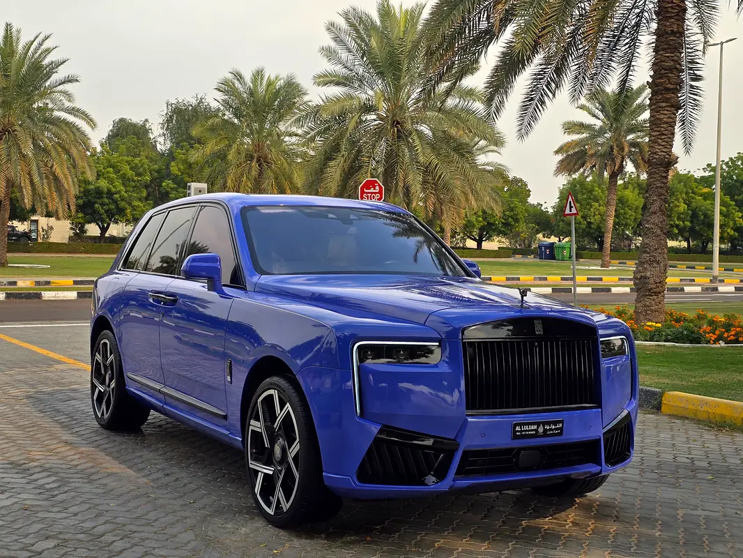 Rolls-Royce Cullinan 2021 — photo 1 of 20