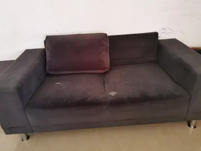 Comfortable 2-Seater Sofa in black