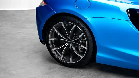صورة 17 لـ 2023 Mclaren ARTURA