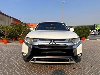 GCC / 2019 OUTLANDER / GOOD CONDITION