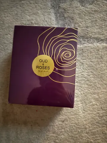 Oud  Roses Perfume Set