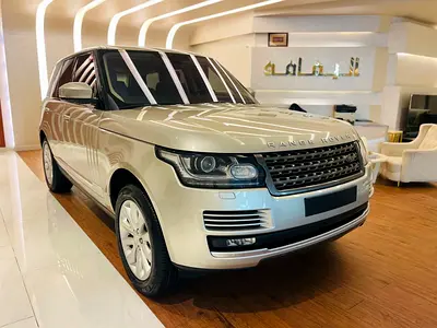range rover vouge model 2016 gcc one onwer very clean car original paint wirh service history