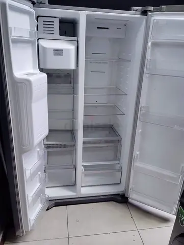 LG side by side fridge water dispenser ice maker