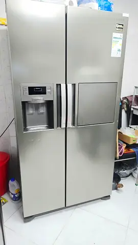 High-Quality Side-by-Side Refrigerator with Water Dispenser 635L