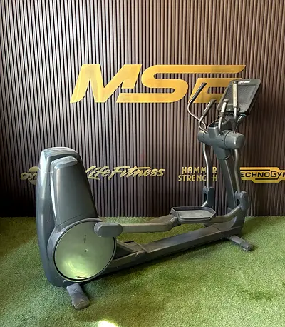 Life Fitness Discovery  Crosstrainer SE