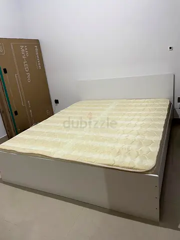 Bed + Matress 160 x 200