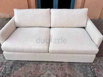 Same like new Condition CrateBarrel Lounge Deep feather filled Sofa Beige