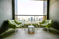 STYLISH DOWNTOWN STAY