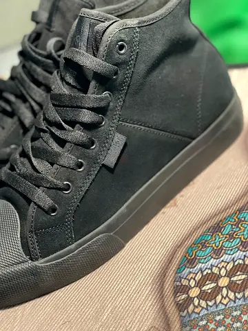 DC Mens Skateboard Shoes - Size 10.5