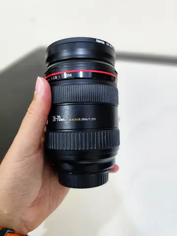 Canon EF 24 70 mm F2.8 USM lens