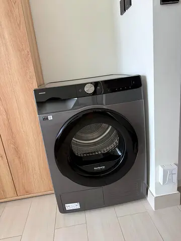 Samsung like new heat pump dryer 8 kg very good working free delivery with warranty
