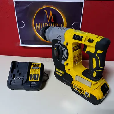 DEWALT ROTARY HAMMER DRILL 18V B.L