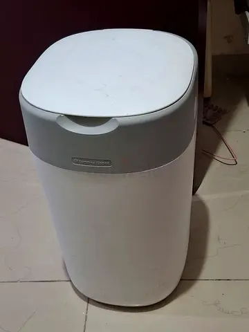 Stylish and Functional Trash Bin - Tommee Tippee Diaper bin - Twist n Click