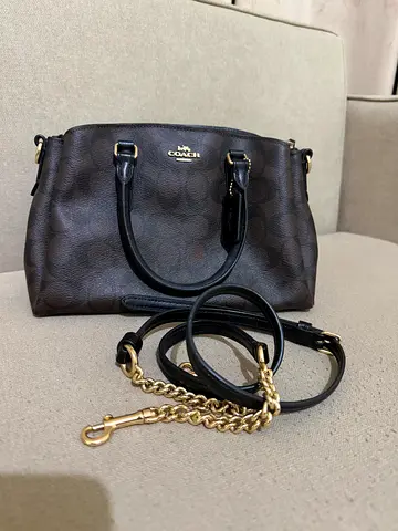 Preloved Authentic Bags in very cheap price