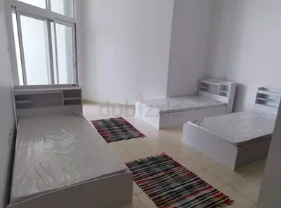 Bedspace available for one lady in a triple room.