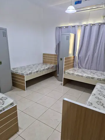 Bed space available for gents in old muweilah near fire station