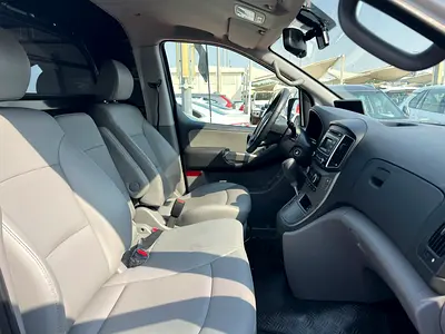 صورة 11 لـ 2021 Hyundai H1