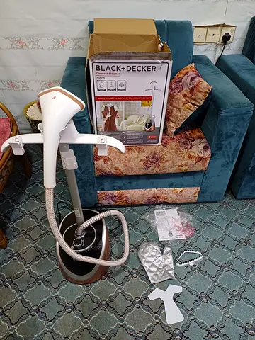 Black and Decker Garment Steamer 1600 W