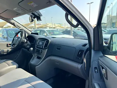 صورة 10 لـ 2021 Hyundai H1