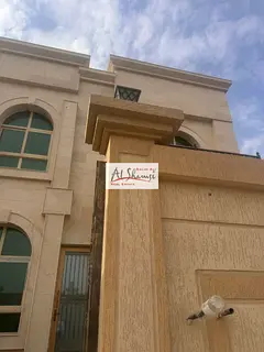Two-story villa for rent, full maintenance included by the owner.