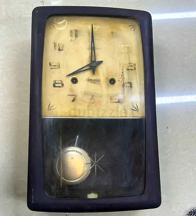Vintage Sensa Clock - A Timeless Piece for Collectors