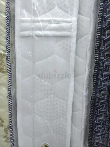 180x200cm spring pillow top mattress available. Same day delivery available