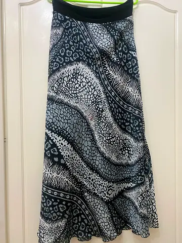 تنورة نسائية كلاسيكية تركية المنشأ