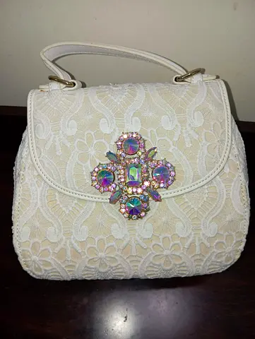 Elegant Floral Handbag with Gemstone