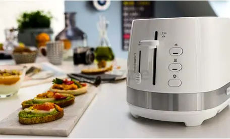 DeLonghi Active Line 2-slot toaster