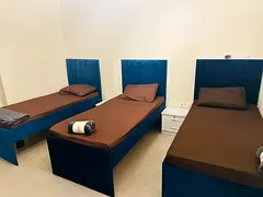 Boys hostel | walking distance to Dubai Mall | Only for Working Professionals | Students
