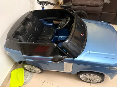 Range Rover big drivable car for up to 10yrs kids