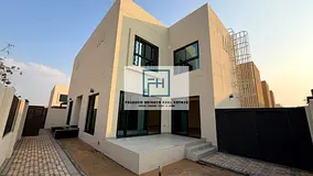 Spacious/ Ready to move/ BRAND NEW villa/ for rent/ Sustainable City