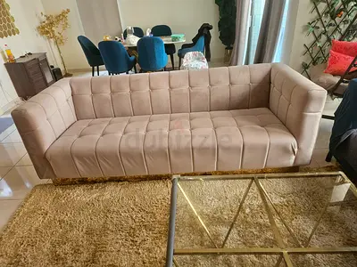 Stylish Beige Velvet Sofa 4×3×3