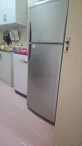 High-Quality Refrigerator for Sale - Great Condition