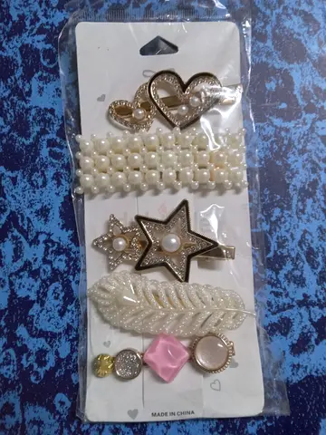 5 Hair clips set - sealed,new