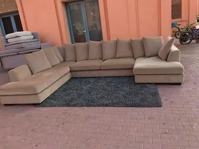 Kingston u Shape Sofa