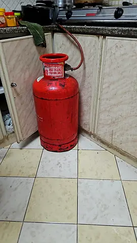 Lpg gas cylinder