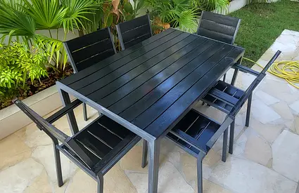 Garden table set for 6 people