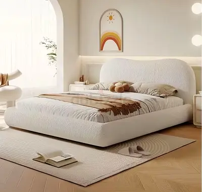 Stylish Modern Bed Set in Soft White