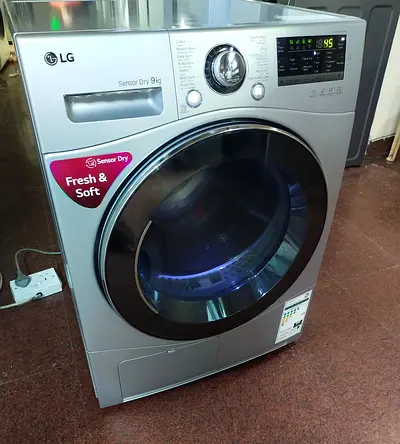 LG New model 9kg Sensor Dryer