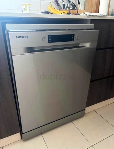 Samsung dishwasher neat and clean condition very good working free install and delivery