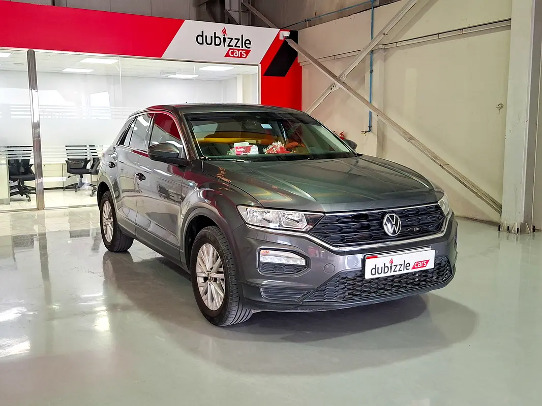 Volkswagen T-Roc 2022 — photo 1 of 14