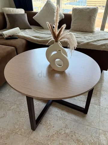 BRAND NEW coffee table