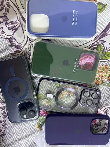 Collection of Apple iPhone 14 pro plus Cases battery 100 percent