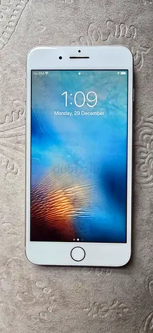 Apple iPhone 7 - Great Condition!