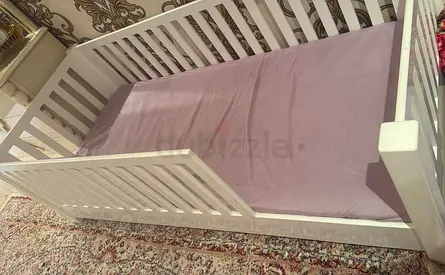 Beautiful White Wooden Crib with Mattress