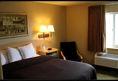 FULLY FURNISHED STUDIO FLAT AVAILABLE FOR FAMILY AND BACHELORS IN ROLLA AREA. AED1200