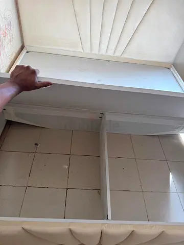 Bed - Size 200*200