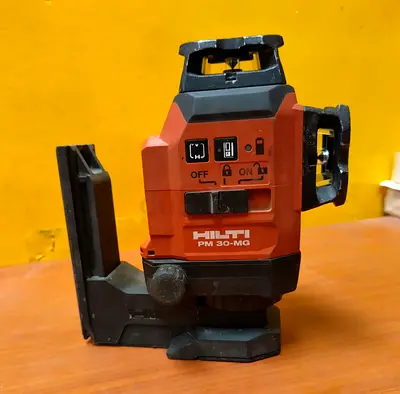 HILTI PM 30MG LASER